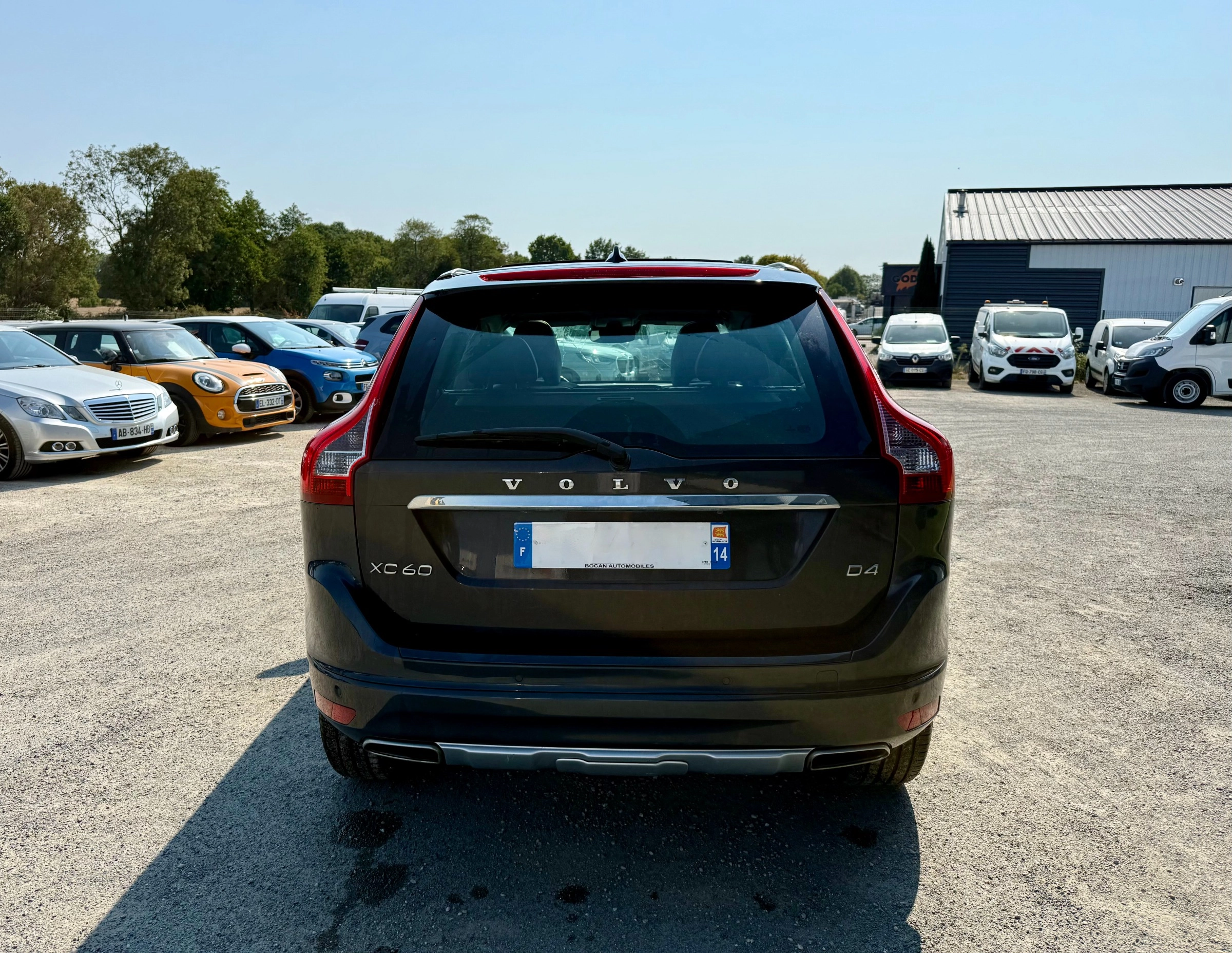 Volvo Xc60 2.0 D4 180 BVA XENIUM BVA GARANTIE 12 MOIS 2.0 D4 180 XENIUM GEARTRONIC BVA — photo 4