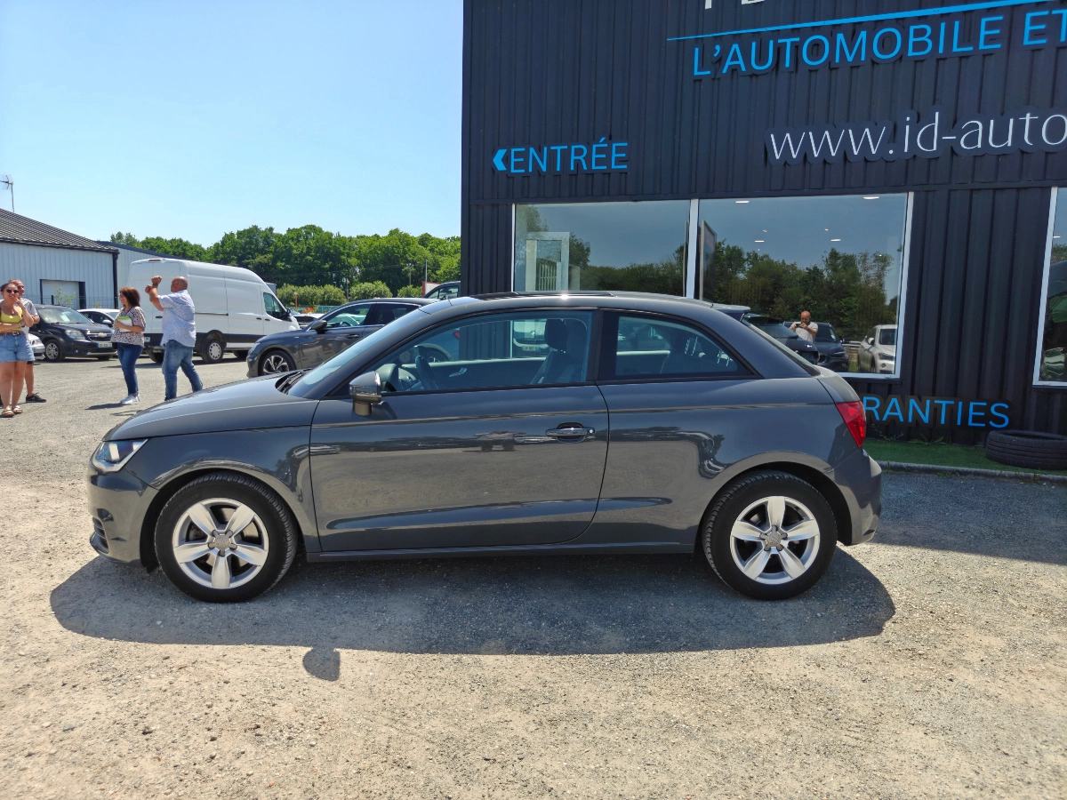Audi A1 1.6 TDI 115 S-TRONIC BVA — photo 2