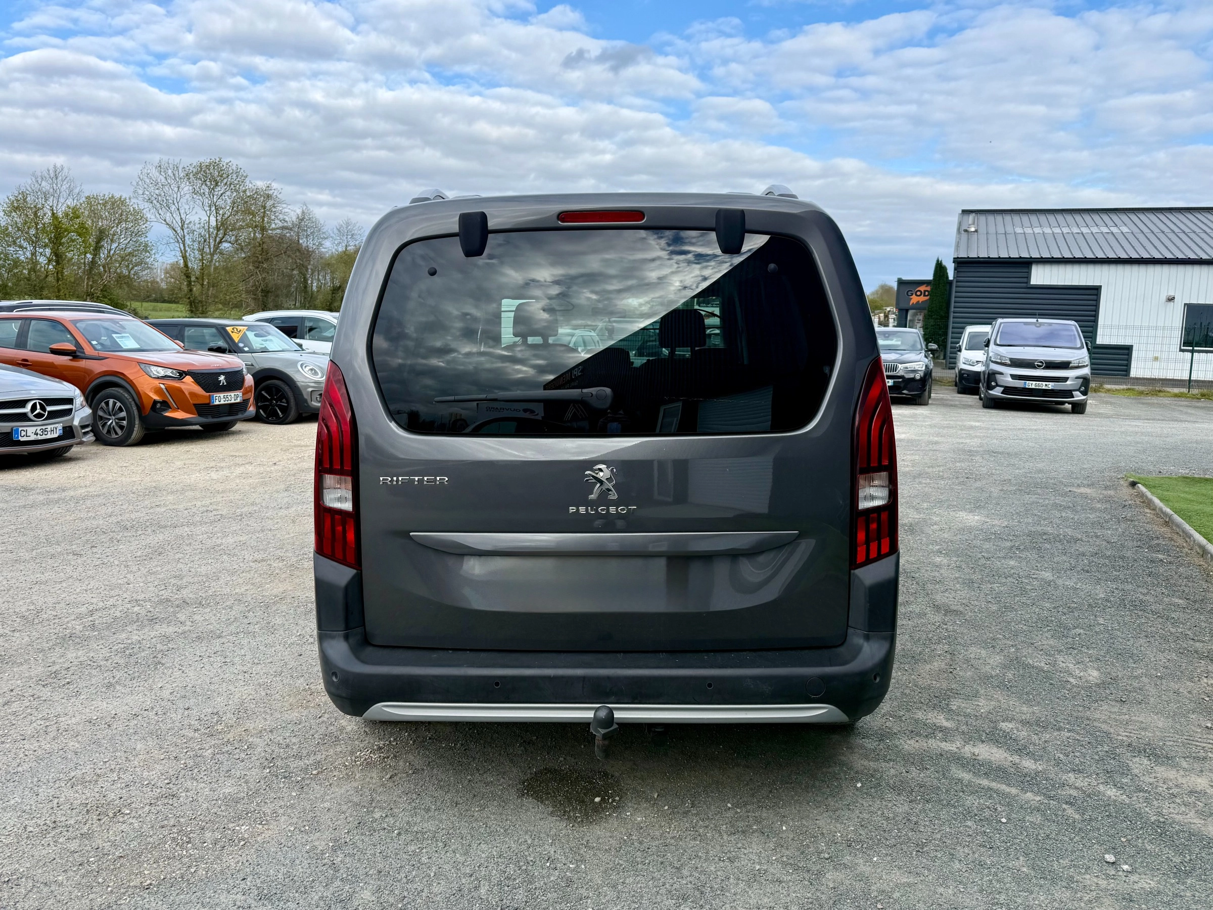 Peugeot Rifter COMBI 1.2 130  ALLURE PACK EAT8  Garantie 12 Mois COMBI 1.2 PURETECH 130 L2 ALLURE PACK EAT BVA START-STOP — photo 4