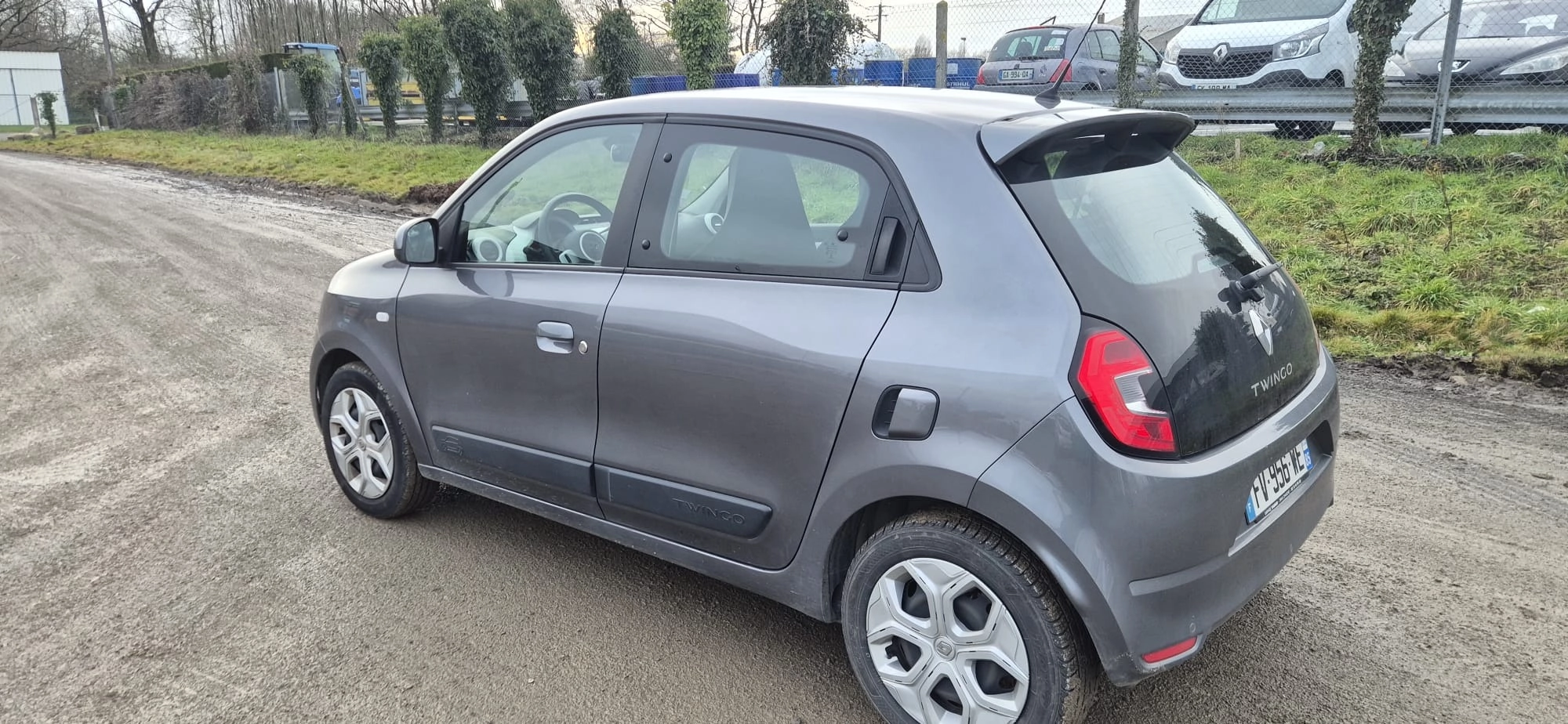 Renault Twingo 0.9 SCE 65 GPF ZEN — photo 3