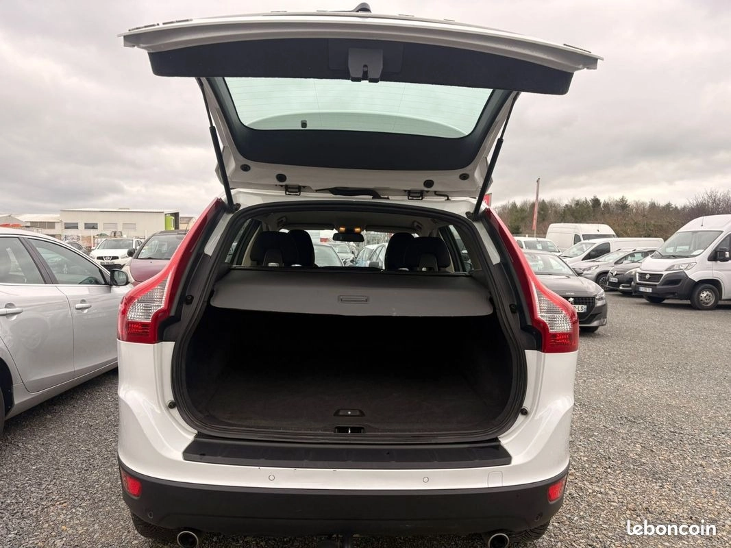Volvo Xc60 2.4 D 165 KINETIC AWD GARANTIE 12 MOIS — photo 4