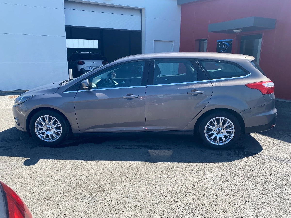 Ford Focus BREAK 1.6 TDCI 115 Titanium START-STOP Garanti 12Mois — photo 2