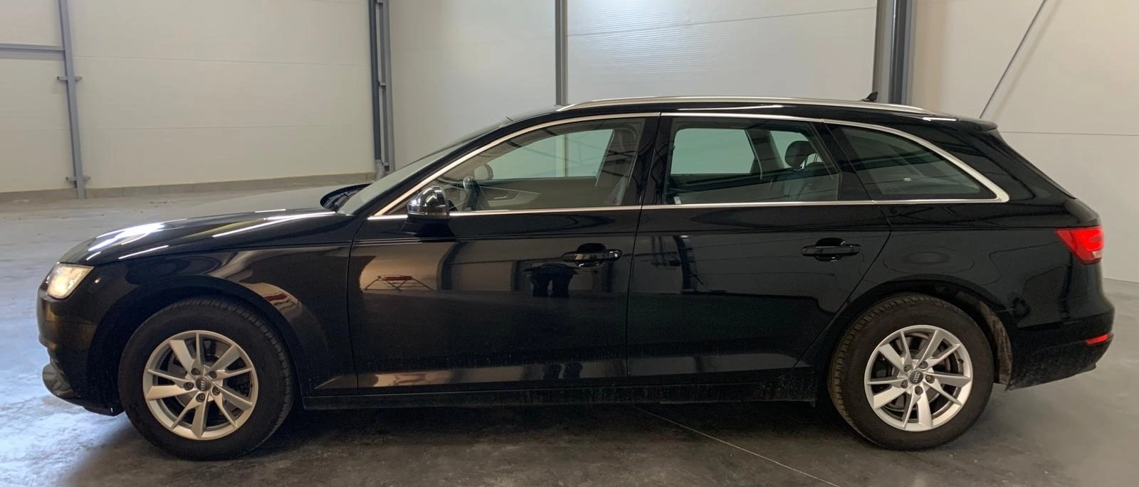 Audi A4 AVANT 2.0 TDI 150 BUSINESS LINE - Garantie 12 mois — photo 2