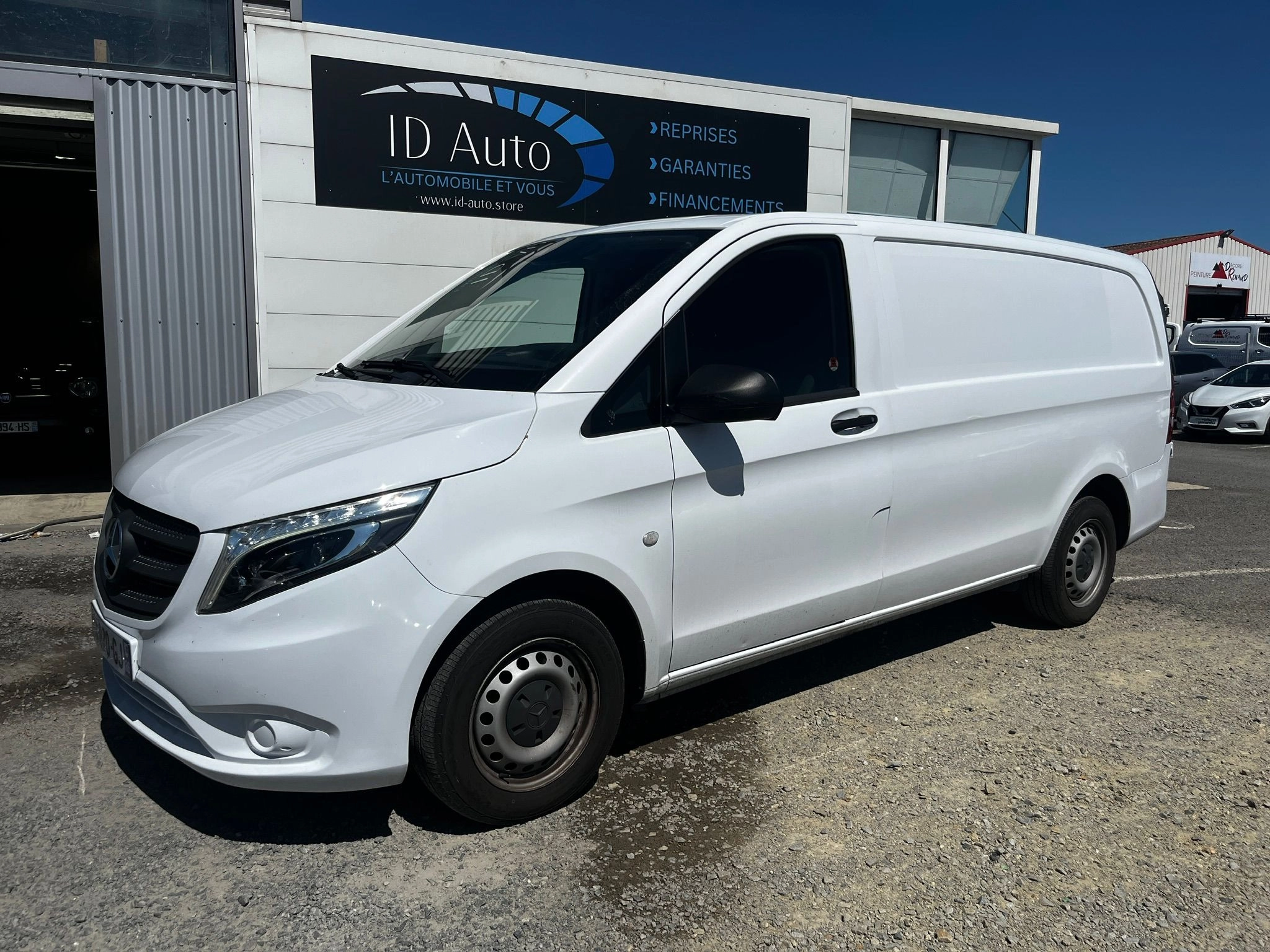 Mercedes Vito Vu FOURGON  2.0 114 CDI 135 LONG L2 FIRST GARANTIE 12 MOIS  3 325 € HT / 27 990TTC FOURGON TOURER 2.0 114 CDI 135 LONG L2 FIRST 9G-TRONIC BVA