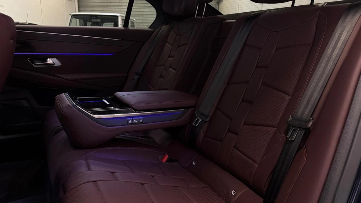 Ds Automobiles DS9