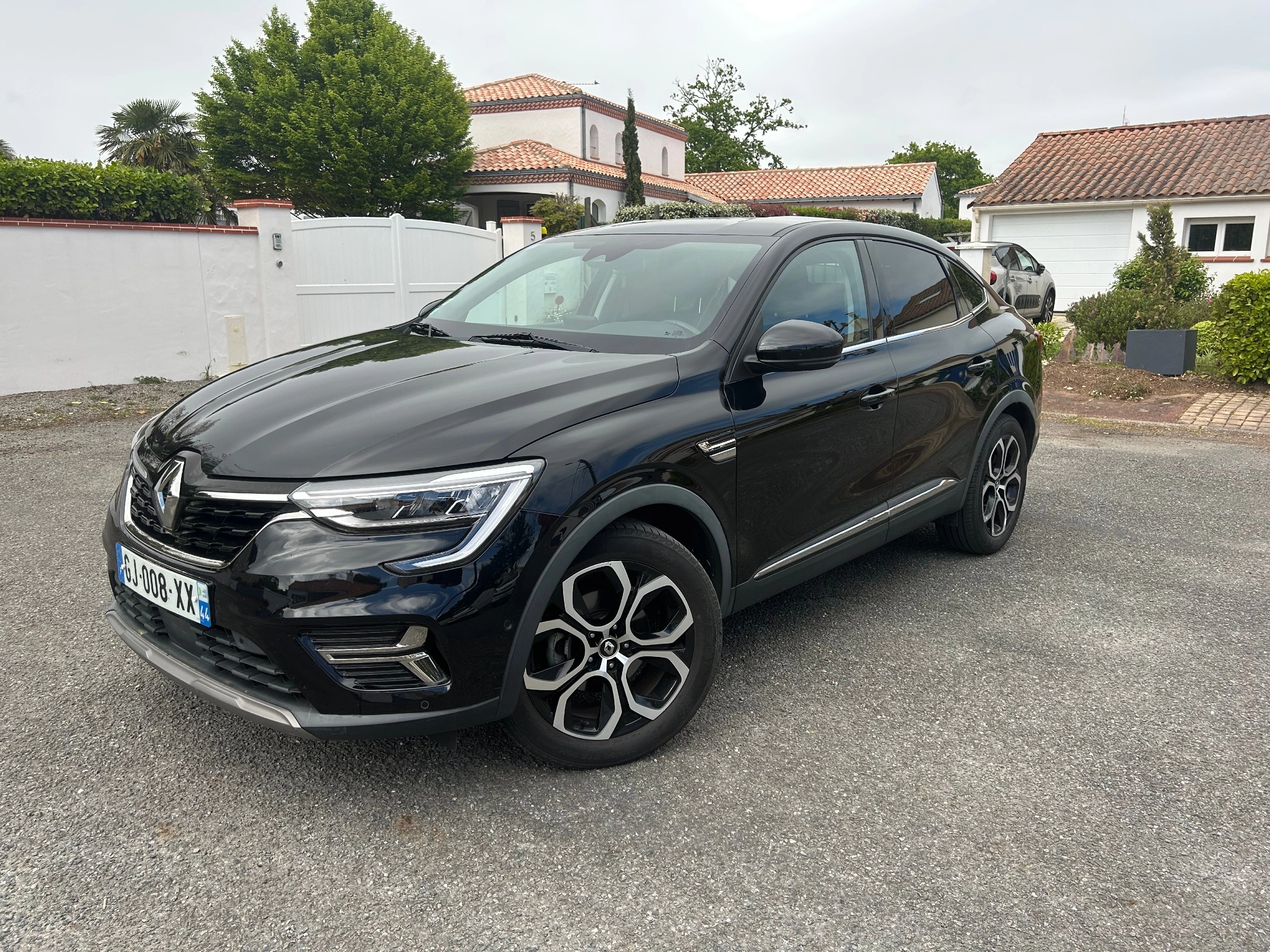 Renault Arkana 1.6 E-TECH 145H 95 FULL-HYBRID HYBRID 1.2KWH INTENS BVA