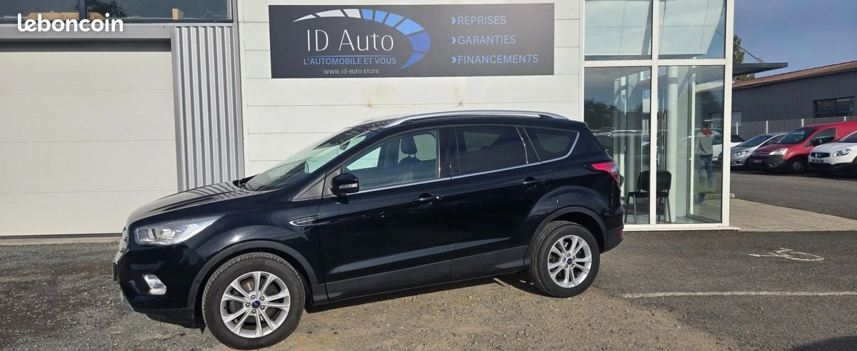 Ford Kuga 1.5 TDCI 120 BUSINESS EDITION 4X2 GARANTIE 12 MOIS 1.5 TDCI 120 BUSINESS EDITION 4X2 POWERSHIFT BVA START-STOP