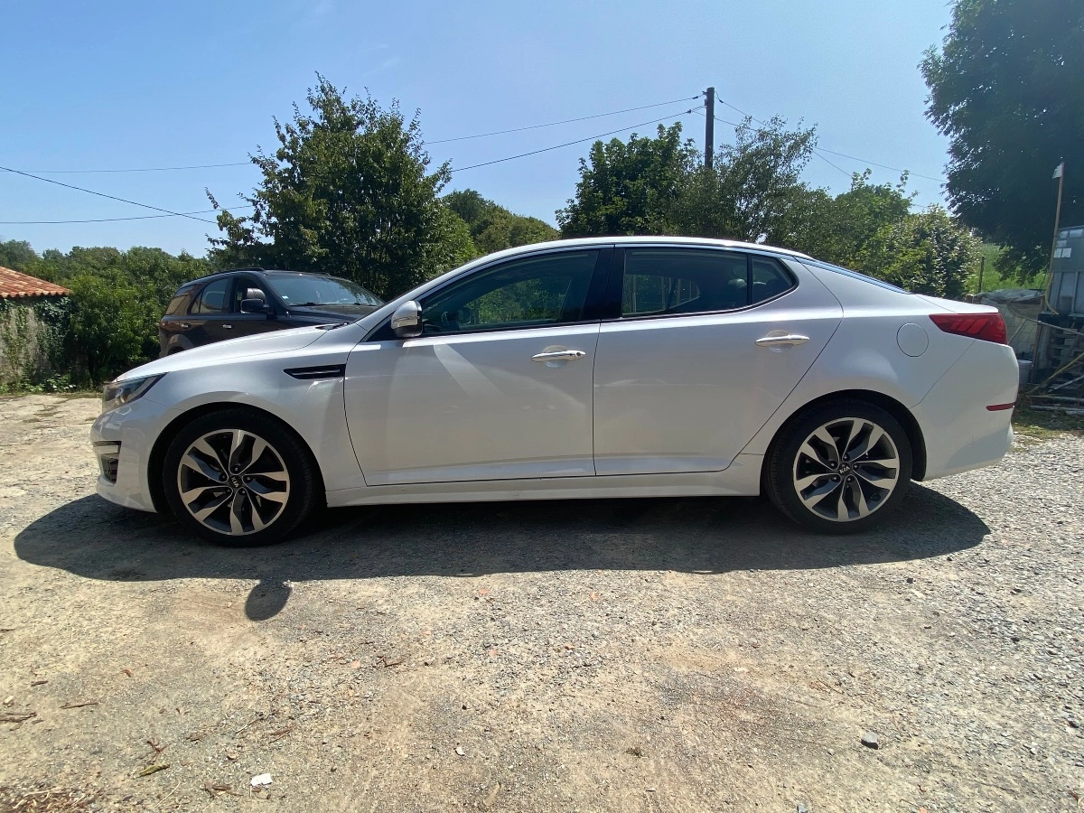 Kia Optima 1.7 CRDI 135 Prémium Superbe Etat Garanti 12Mois 1.7 CRDI 135 PREMIUM ISG — photo 2