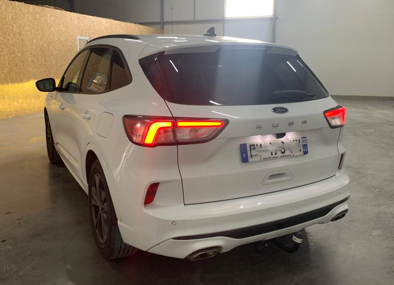 Ford Kuga 1.5 TDCI 120 ST-LINE 4X2 POWERSHIFT BVA START-STOP- Garantie 12  mois — photo 3
