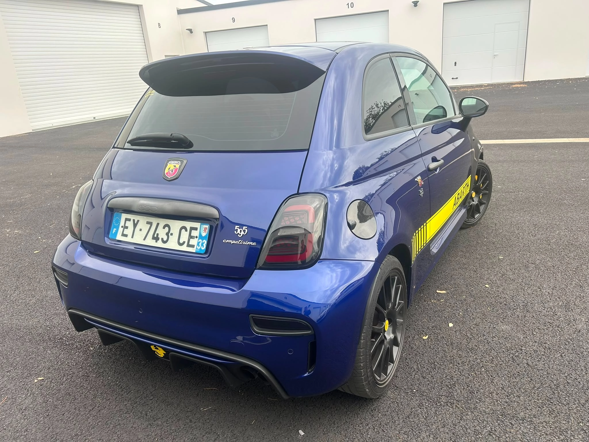 Abarth 500 595 1.4 T-JET 180 COMPETIZIONE — photo 4