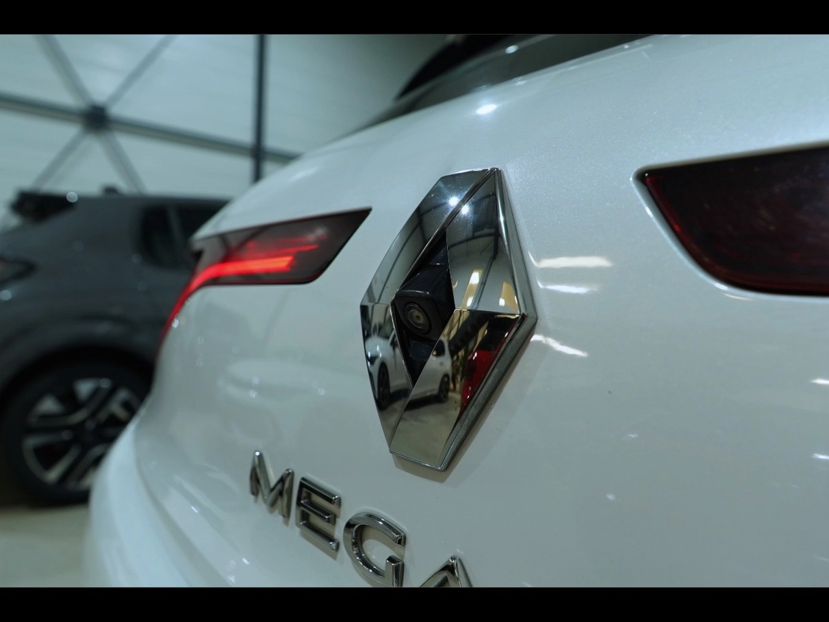 Renault Megane - photo 21
