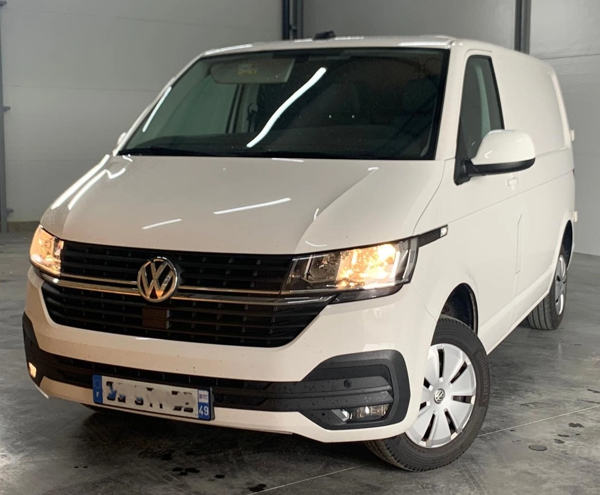 Volkswagen Transporter Vu FOURGON T6 2.0 TDI 150 2T8 L1H1 BUSINESS LINE PLUS DSG BVA - Garantie 1an