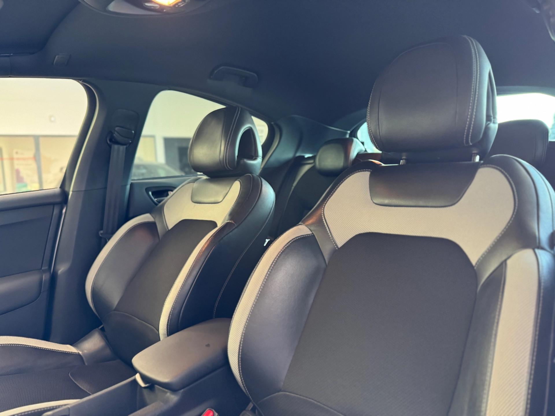 Ds Automobiles Ds 4