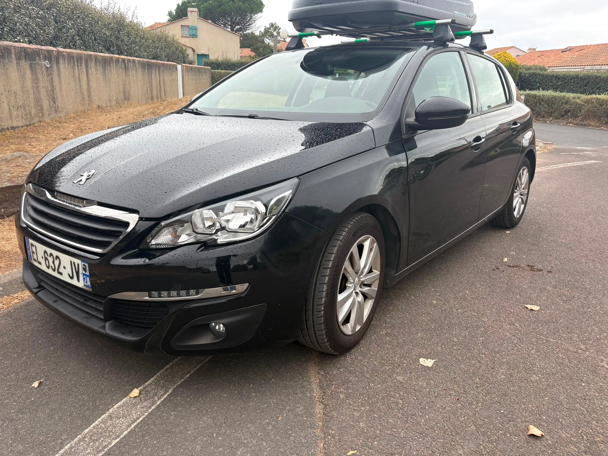 Peugeot 308 GENERATION-II 1.6 BLUEHDI 120 ALLURE — photo 2