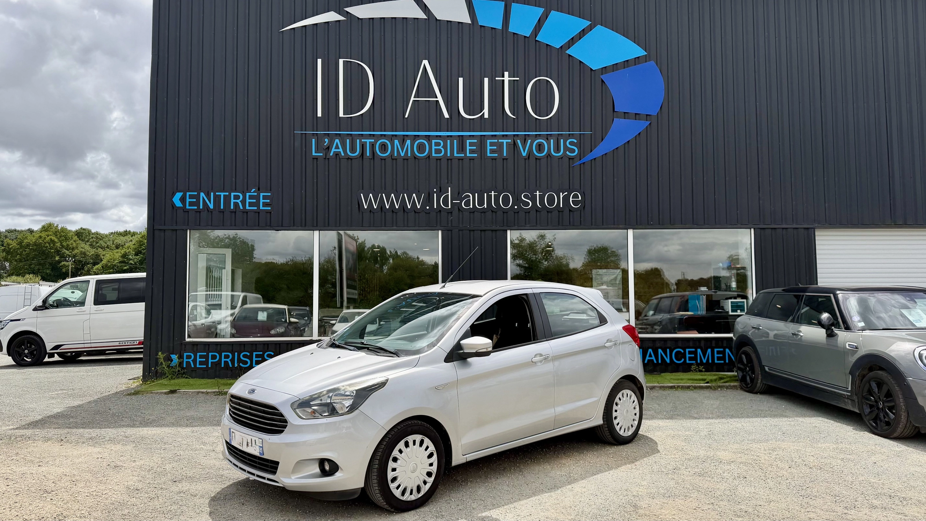 Ford Ka Plus / Distribution faite / Garantie 12 mois 1.2 TIVCT 70 ESSENTIAL