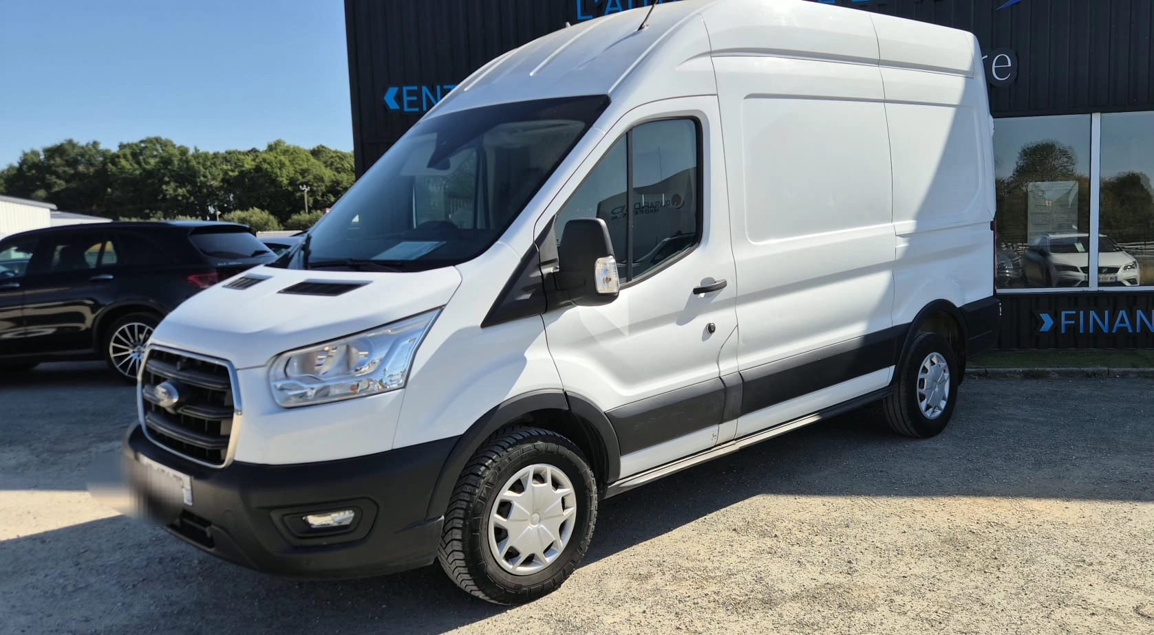 Ford Transit Vu FOURGON 2T T310 2.0 TDCI 130 L2H2 GARANTIE 12 mois 21000€ H.T. FOURGON 2T T310 2.0 TDCI 130 L2H2 TREND BUSINESS BVA START-STOP — photo 2