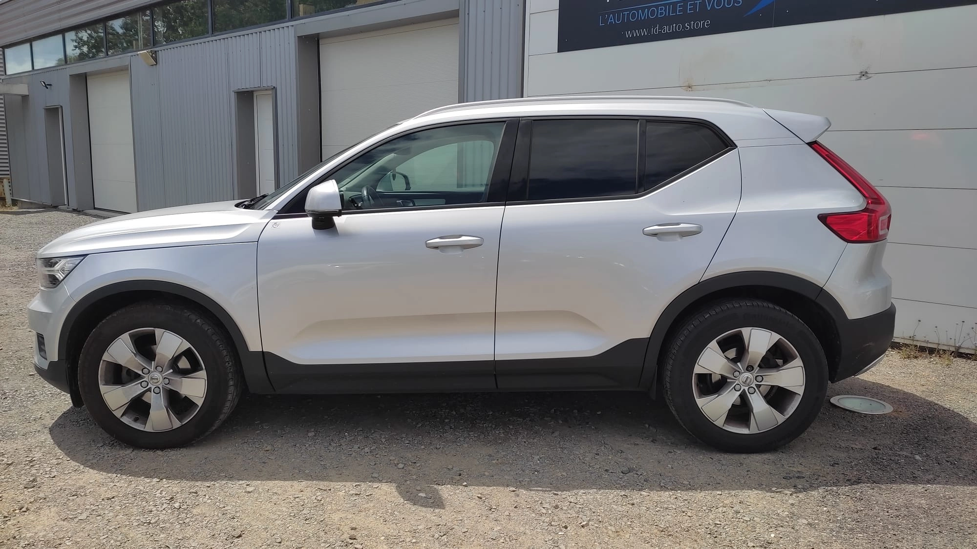 Volvo Xc40 2.0 D3 150 2WD GARANTIE 12 MOIS — photo 2