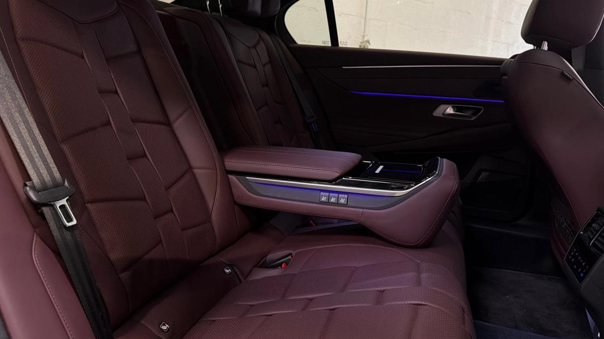 Ds Automobiles DS9
