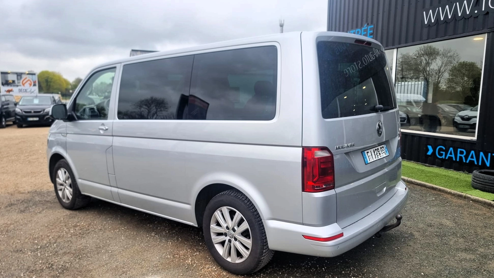Volkswagen Multivan T6 2.0 TDI - Distribution faite / Garantie 12 mois MINIBUS T6 2.0 TDI 205 COURT BLUEMOTION CARAT — photo 4