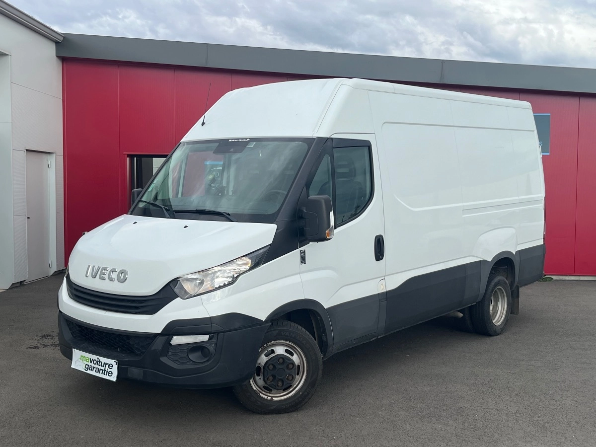 Voiture d'occasion Iveco Daily en Vendée chez IDE AUTO