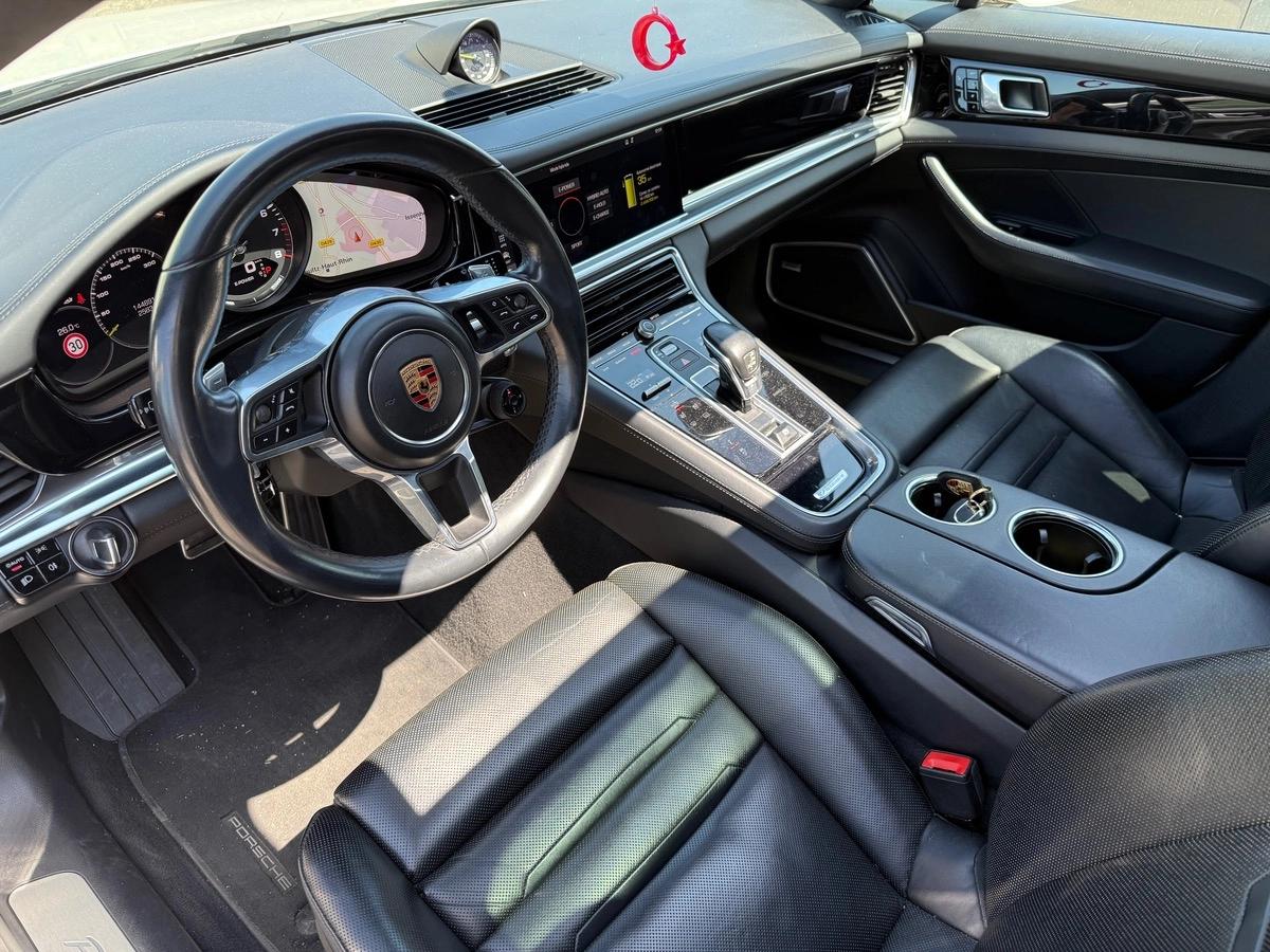 Porsche Panamera 