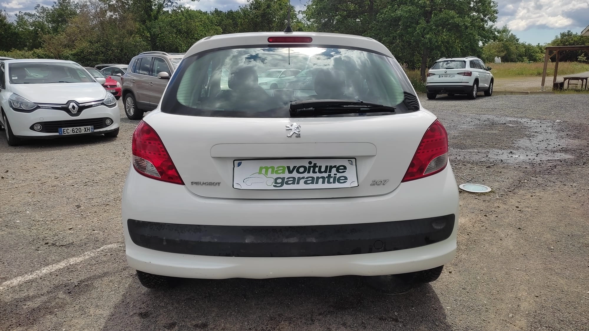 Peugeot 207 SOCIETE 1.4 HDI 70 PACK CD CLIM GARANTIE 12 MOIS — photo 4