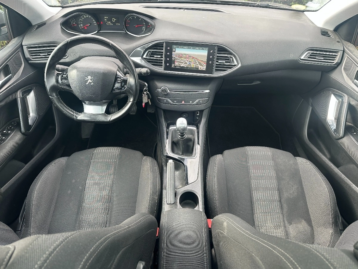 Peugeot 308 - photo 17