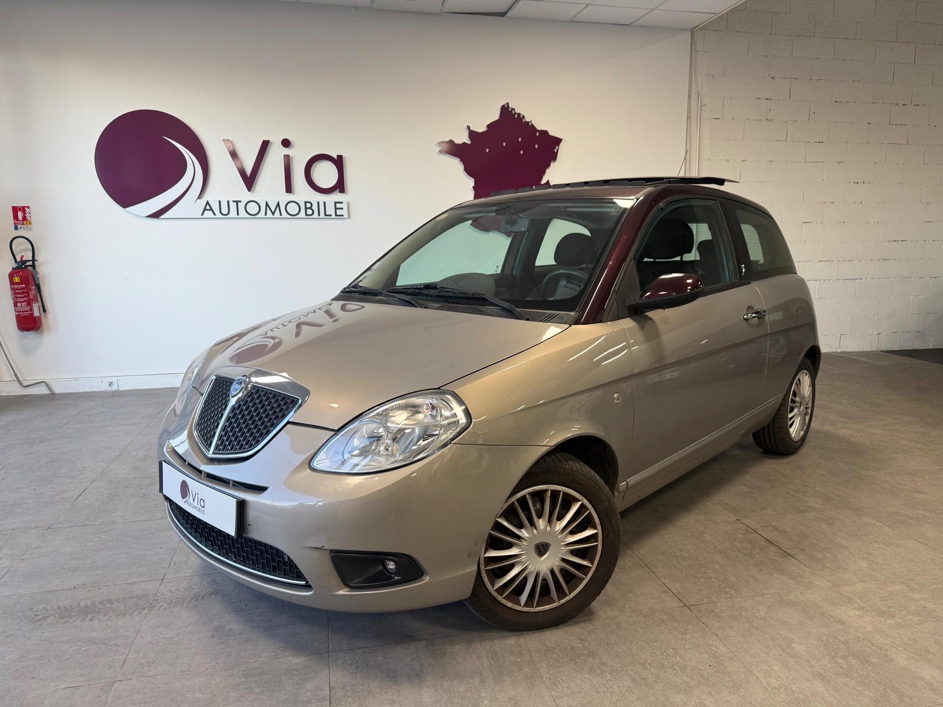 Lancia Ypsilon