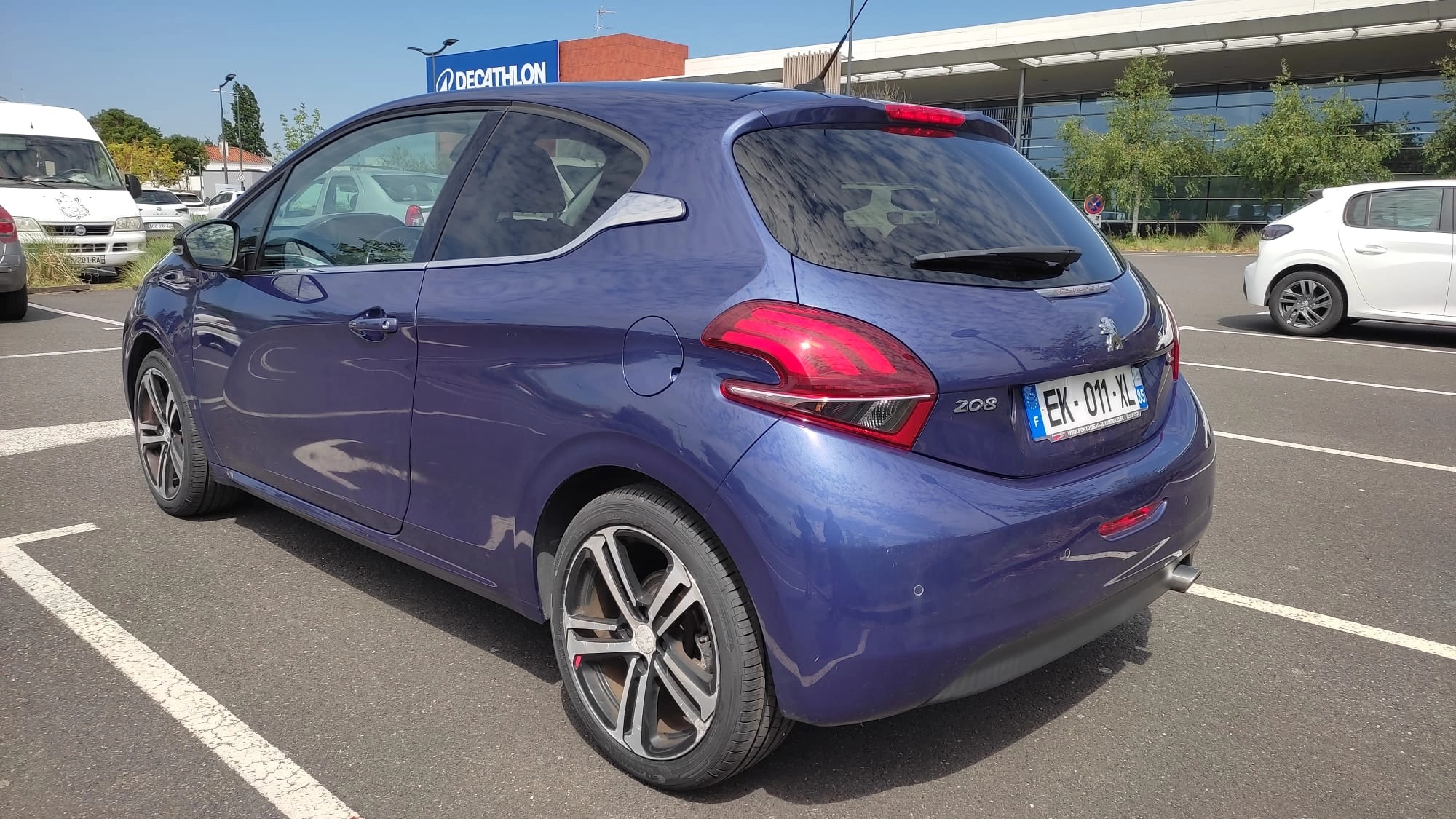 Peugeot 208 1.2 PURETECH 110 GT LINE START-STOP GARANTIE 12 MOIS GENERATION-I 1.2 PURETECH 110 GT LINE START-STOP — photo 3
