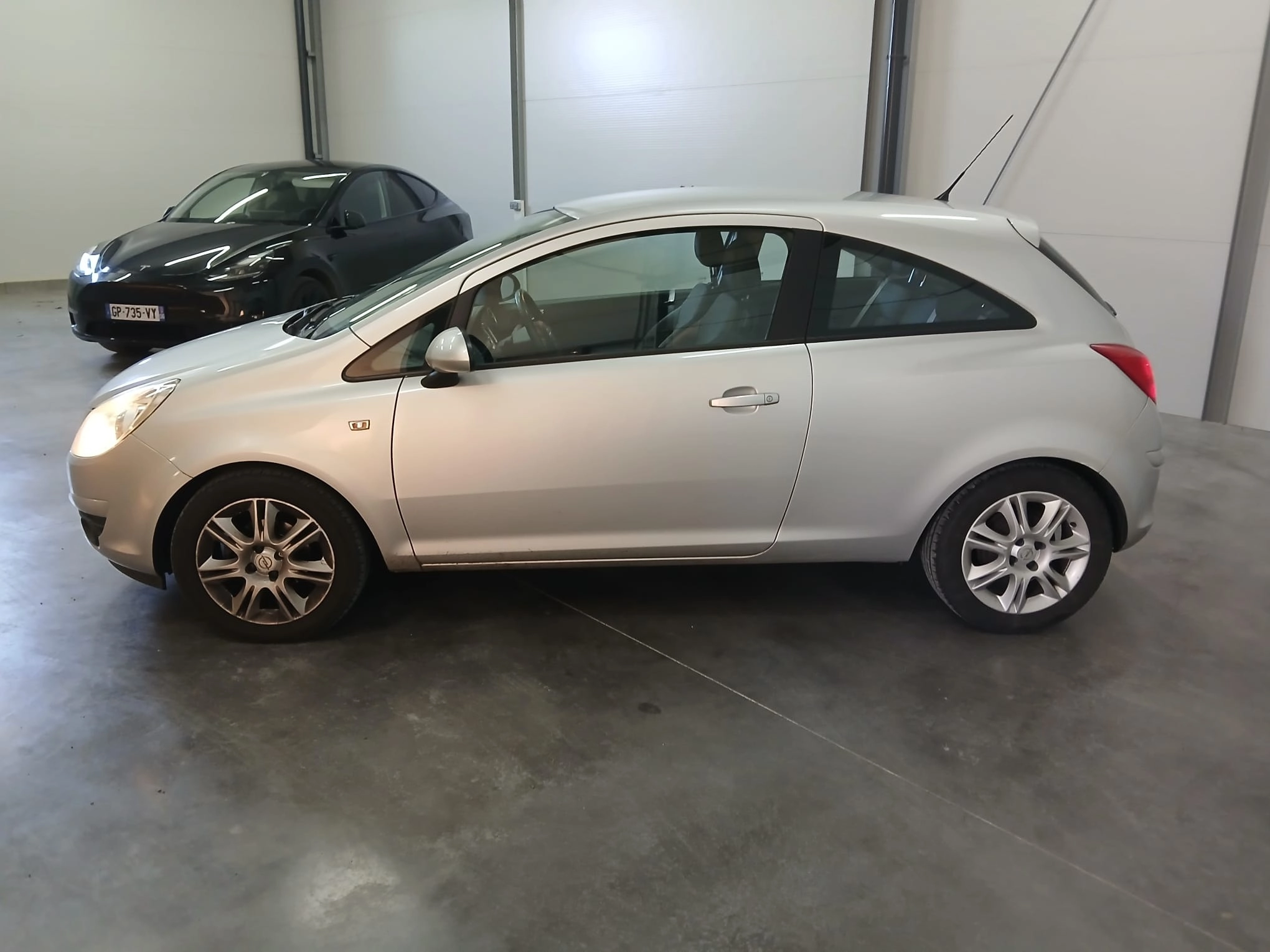 Opel Corsa 1.4 TWINPORT 90 COSMO BVA — photo 2