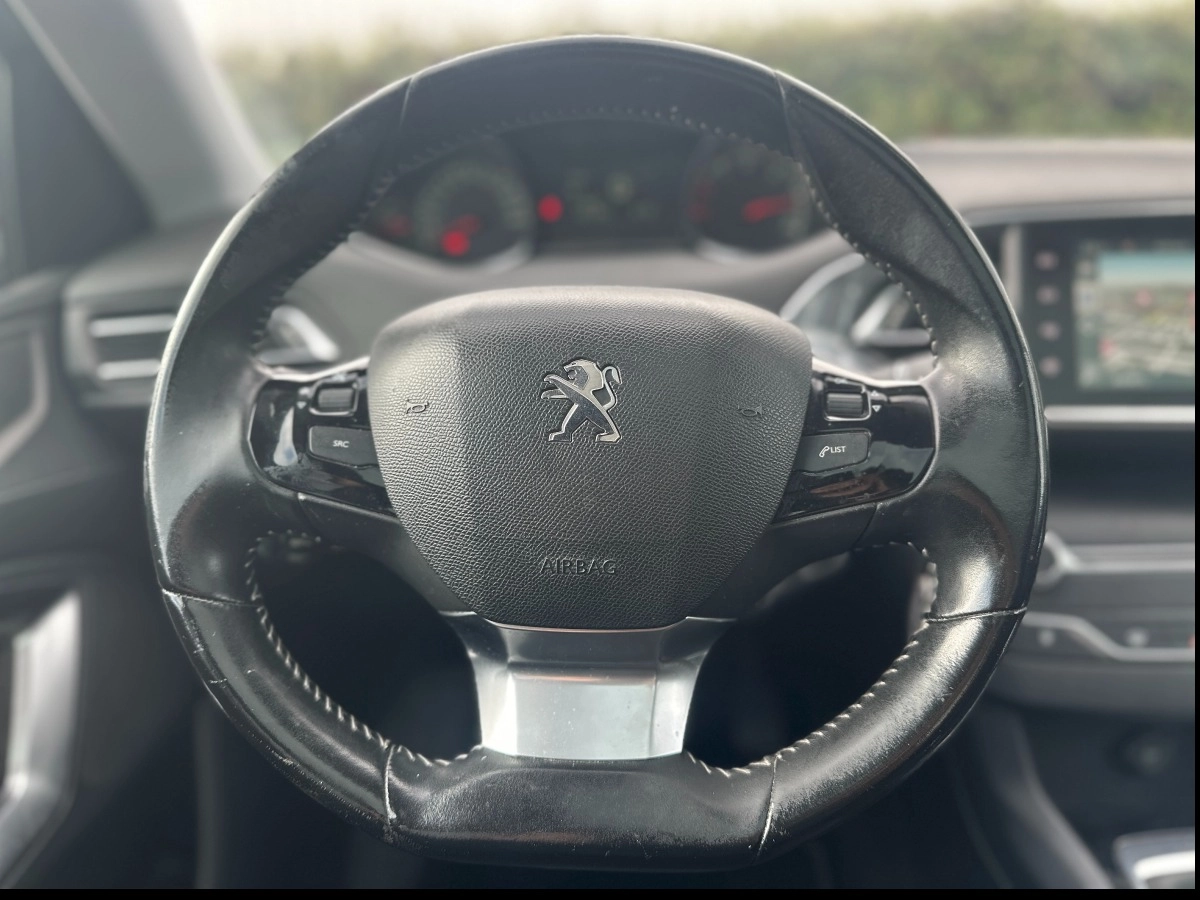 Peugeot 308 - photo 18