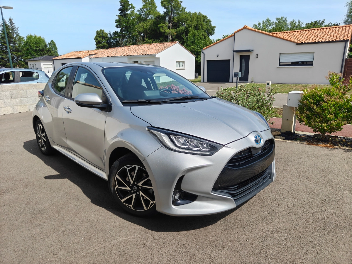 Toyota Yaris 1.5 114H 90 HYBRID EDITION SPECIALE JEUX OLYMPIQUE - GARANTIE 12 MOIS 1.5 114H 90 HYBRID FULL-HYBRID 0.8KWH DESIGN BVA