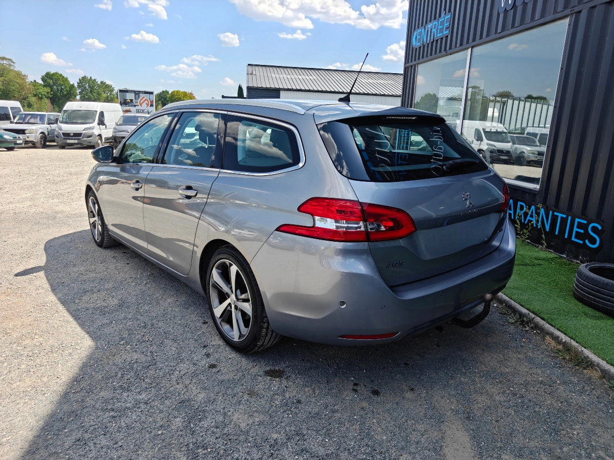 Peugeot 308 GENERATION-II 2.0 BLUEHDI 150 ALLURE — photo 3