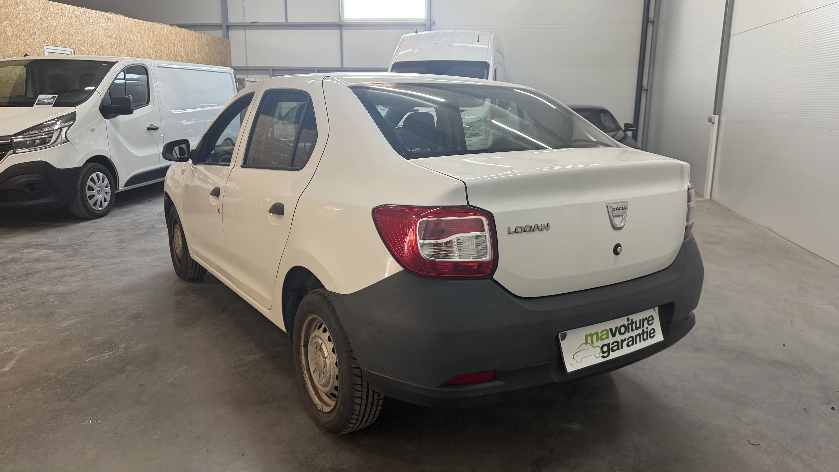 Dacia Logan / Garantie 12 mois / Distribution récente 1.2 75 — photo 3