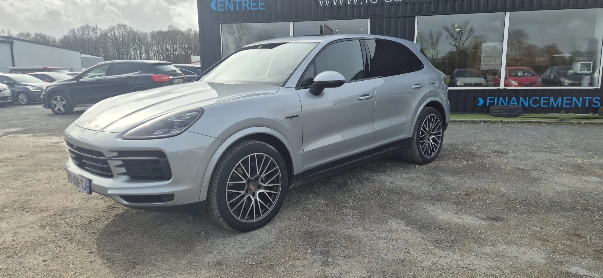 Porsche Cayenne 3.0 E-HYBRID 462H 340 PHEV 14.1KWH PLATINUM EDITION BVA — photo 3