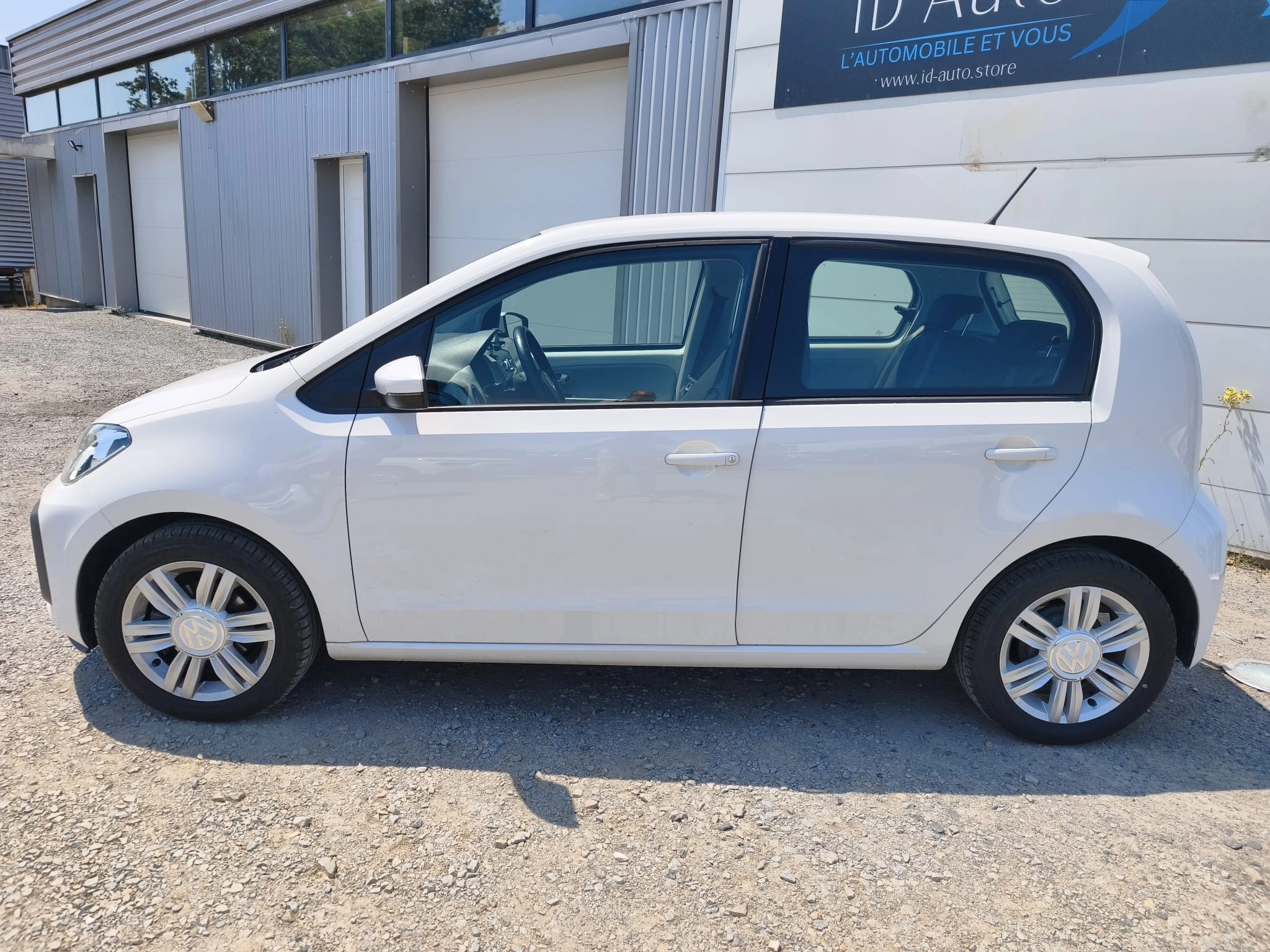 Volkswagen Up 1.0 90 HIGH GARANTIE 12 MOIS — photo 2