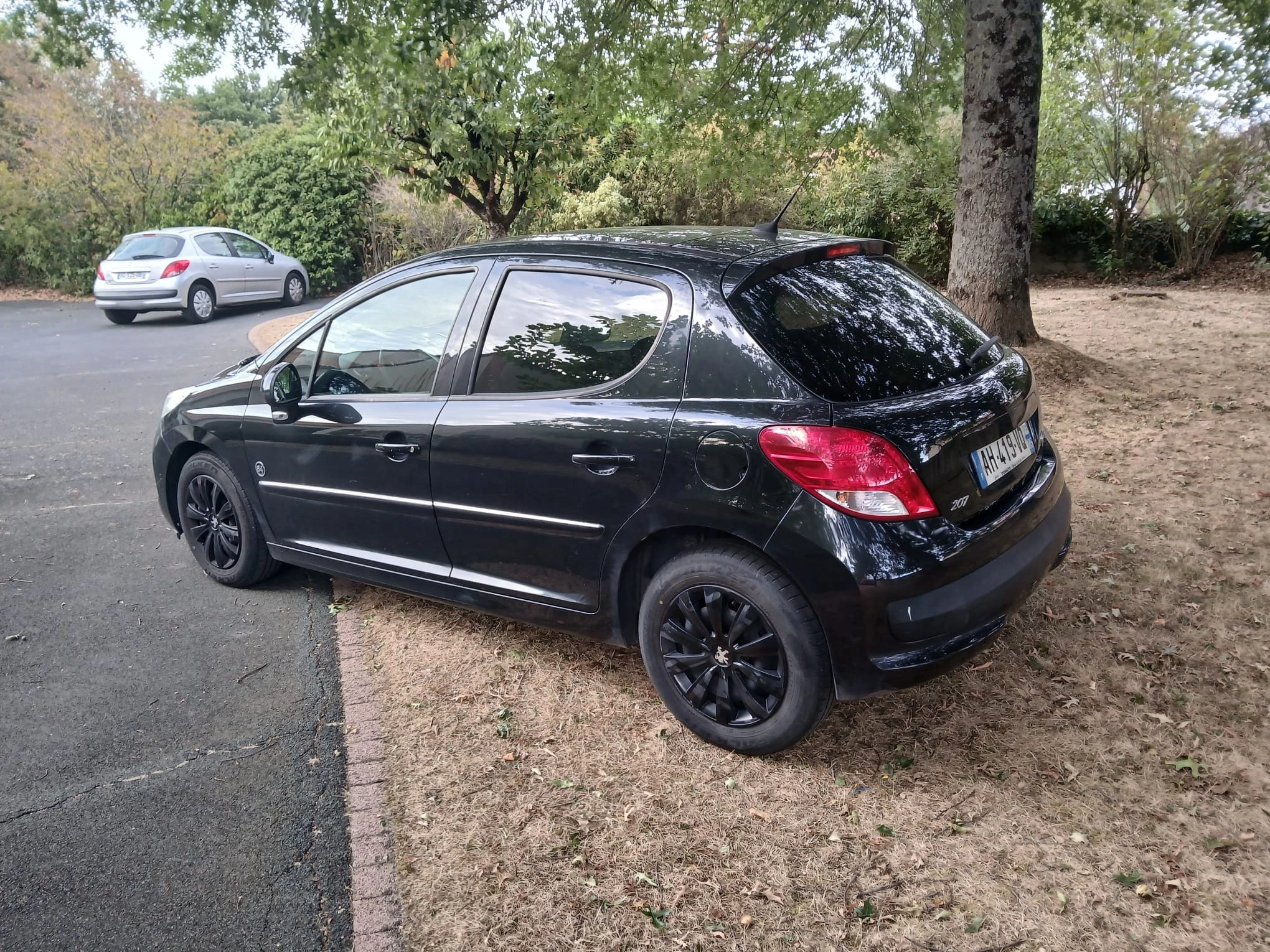Peugeot 207 1.4 VTI 95 SERIE-64 - Garantie 12 mois — photo 3