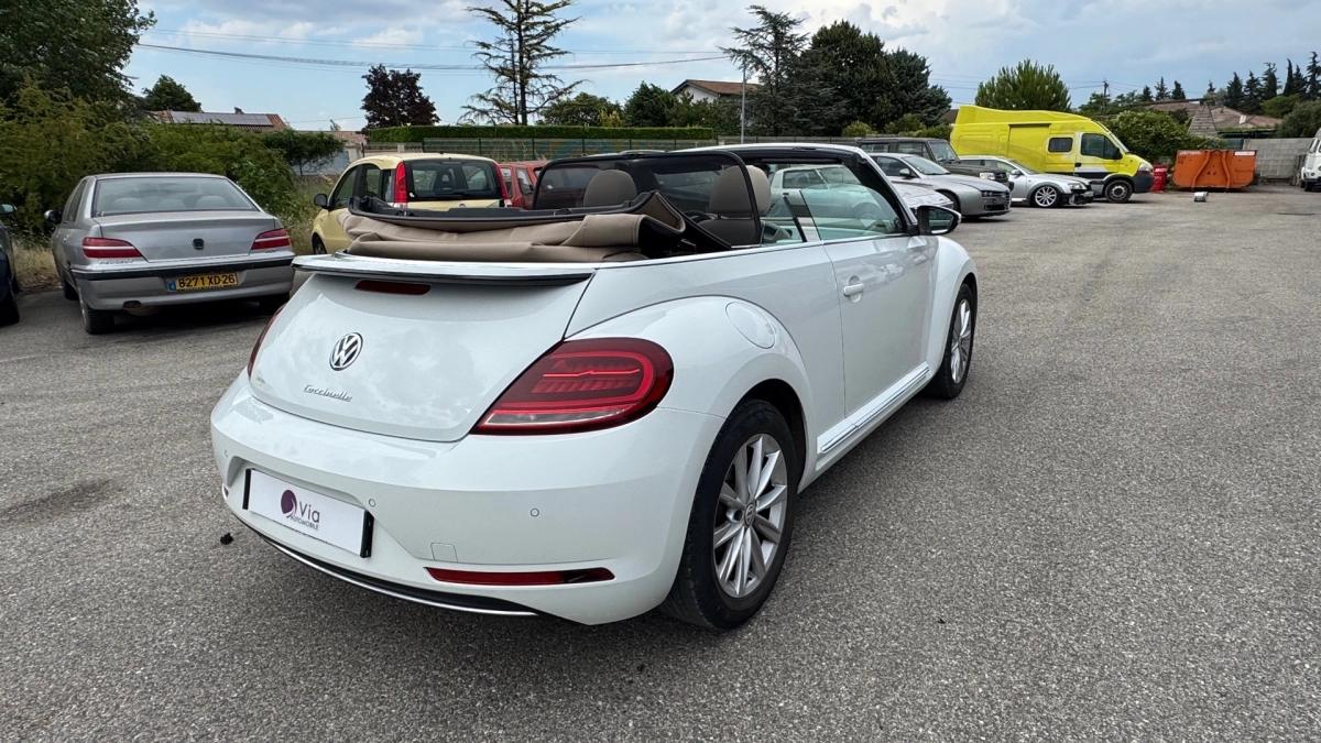 Volkswagen BEETLE
