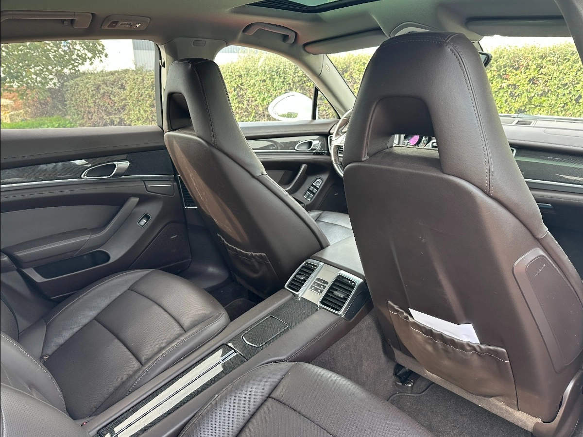 Porsche Panamera - photo 13