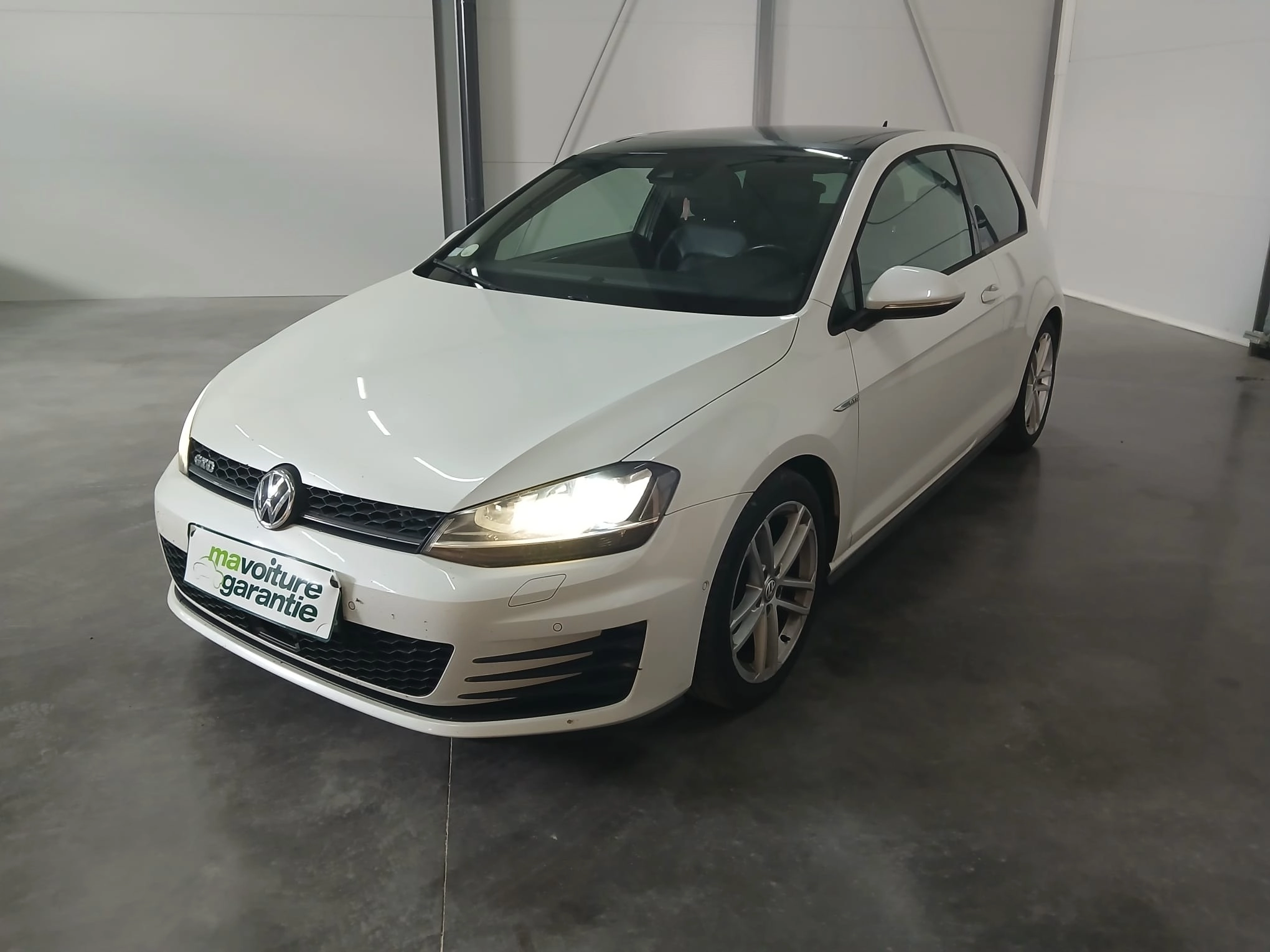 Volkswagen Golf 2.0 TDI 180 BLUEMOTION GTD DSG BVA