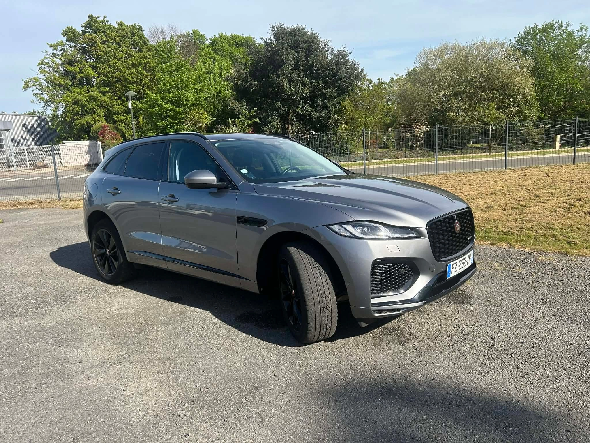 Jaguar F-pace 2.0 P400E 404H 300 PHEV 19.2KWH R-DYNAMIC SE AWD BVA - GARANTIE 12 MOIS — photo 2