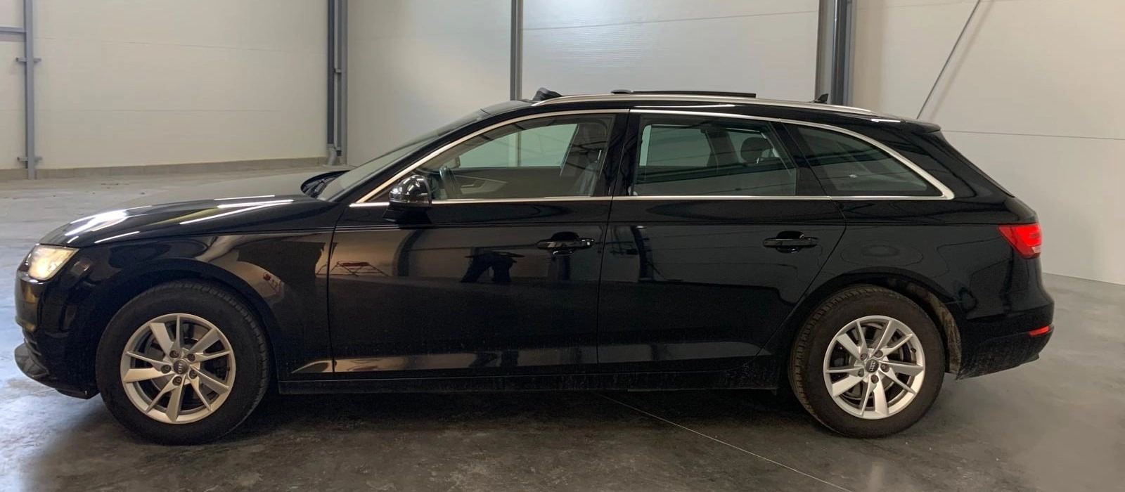 Audi A4 AVANT 2.0 TDI 150 BUSINESS LINE - Garantie 12 mois — photo 3