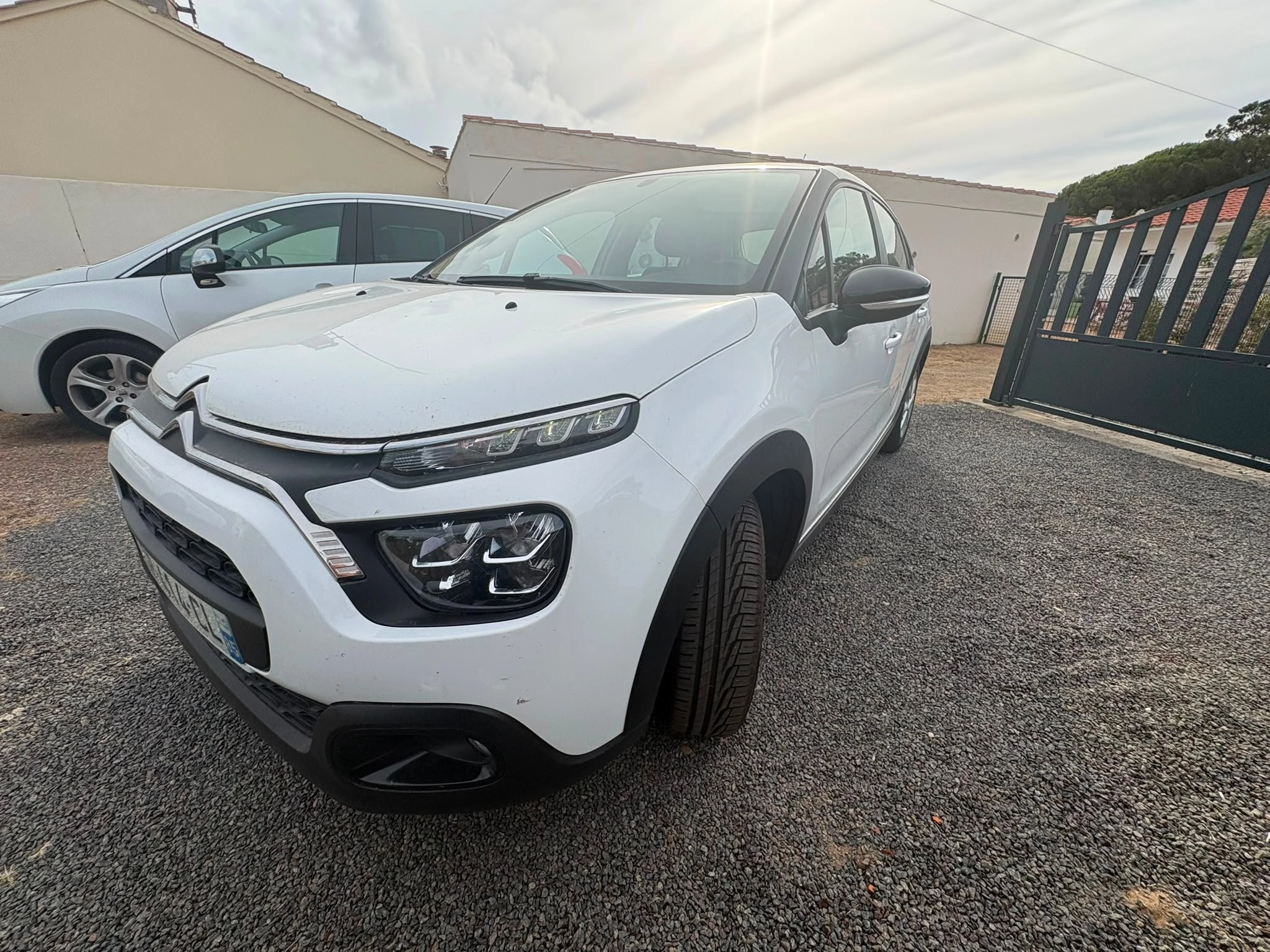 Citroen C3 GENERATION-III 1.5 BLUEHDI 100 FEEL NAVI START-STOP — photo 2