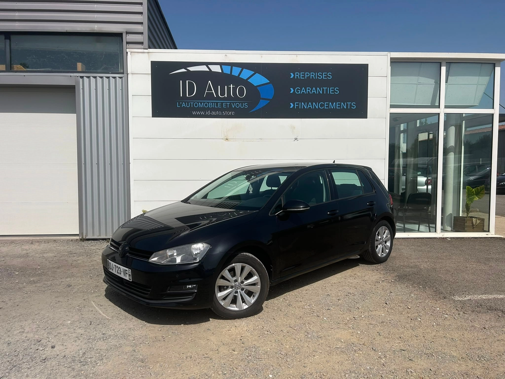 Volkswagen Golf 1.6 TDI 105 CONFORT LINE