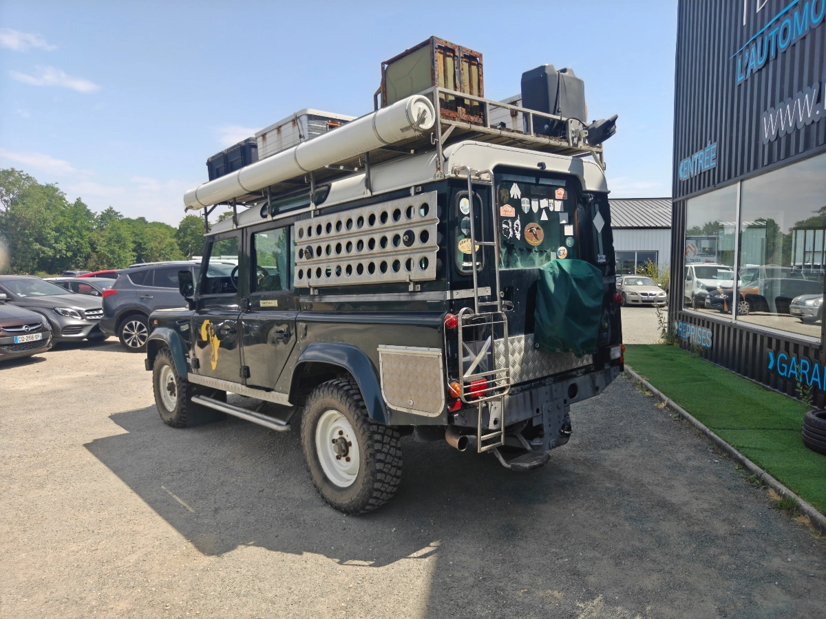 Land Rover Defender SW 110 2.5 TD5 120 4WD — photo 3