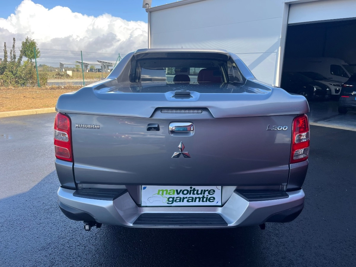 Mitsubishi L200 DOUBLE CAB 2.4 DID 180 INSTYLE 4WD BVA Ganrantie 12 mois — photo 4