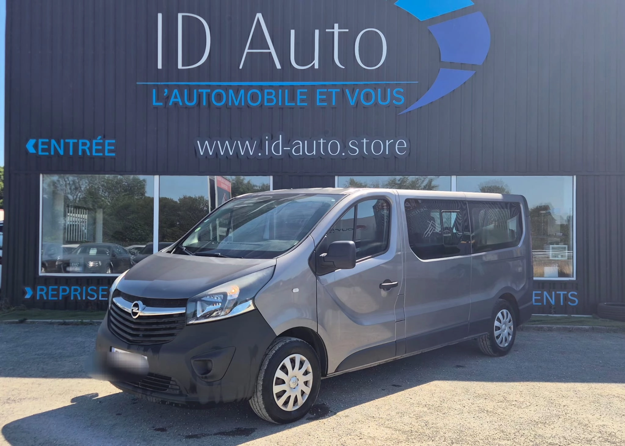 Voiture d'occasion Opel Vivaro en Vendée chez IDE AUTO