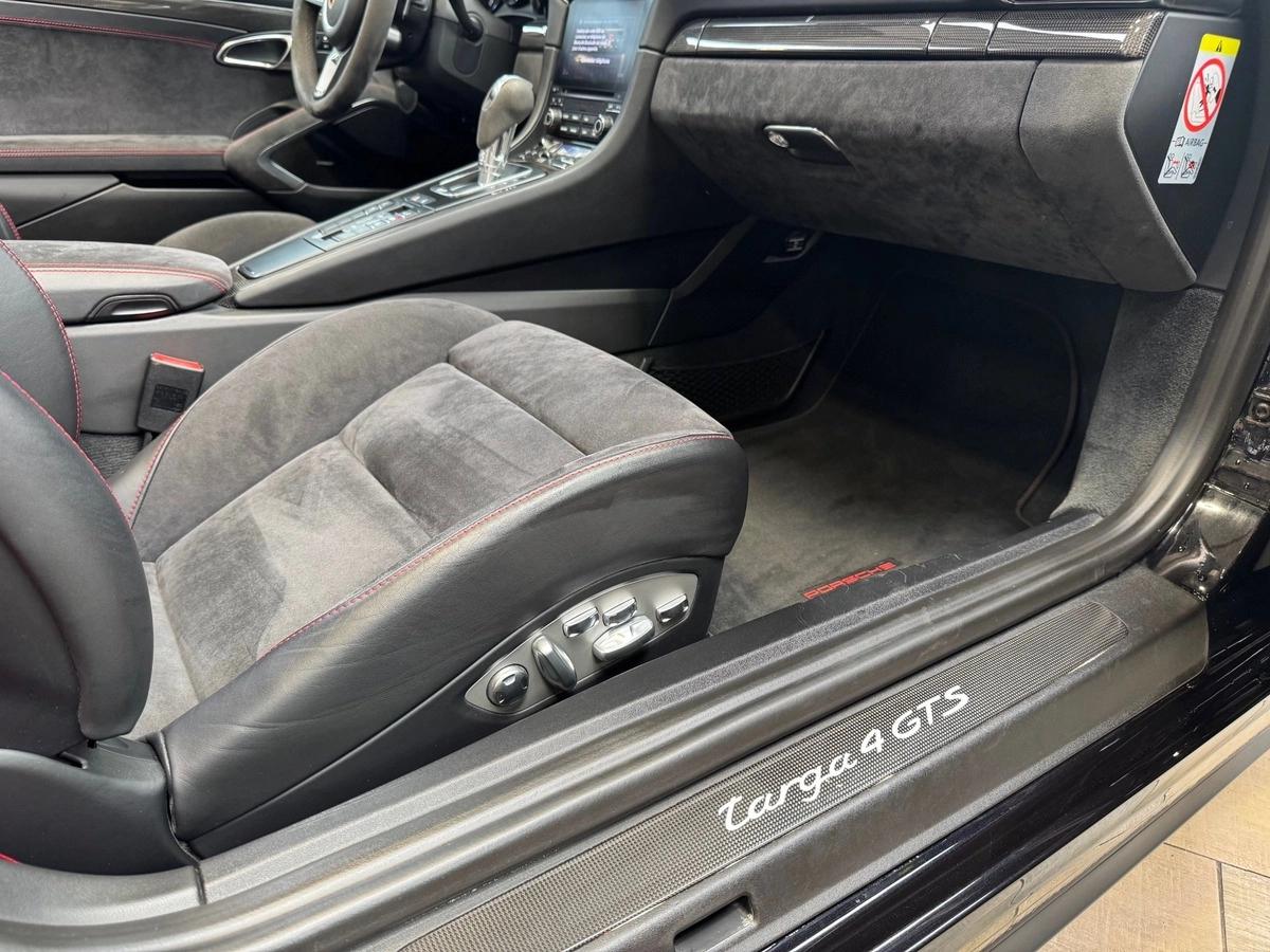 Porsche 911 CABRIOLET 3.0 450 TARGA GTS 4 BVA