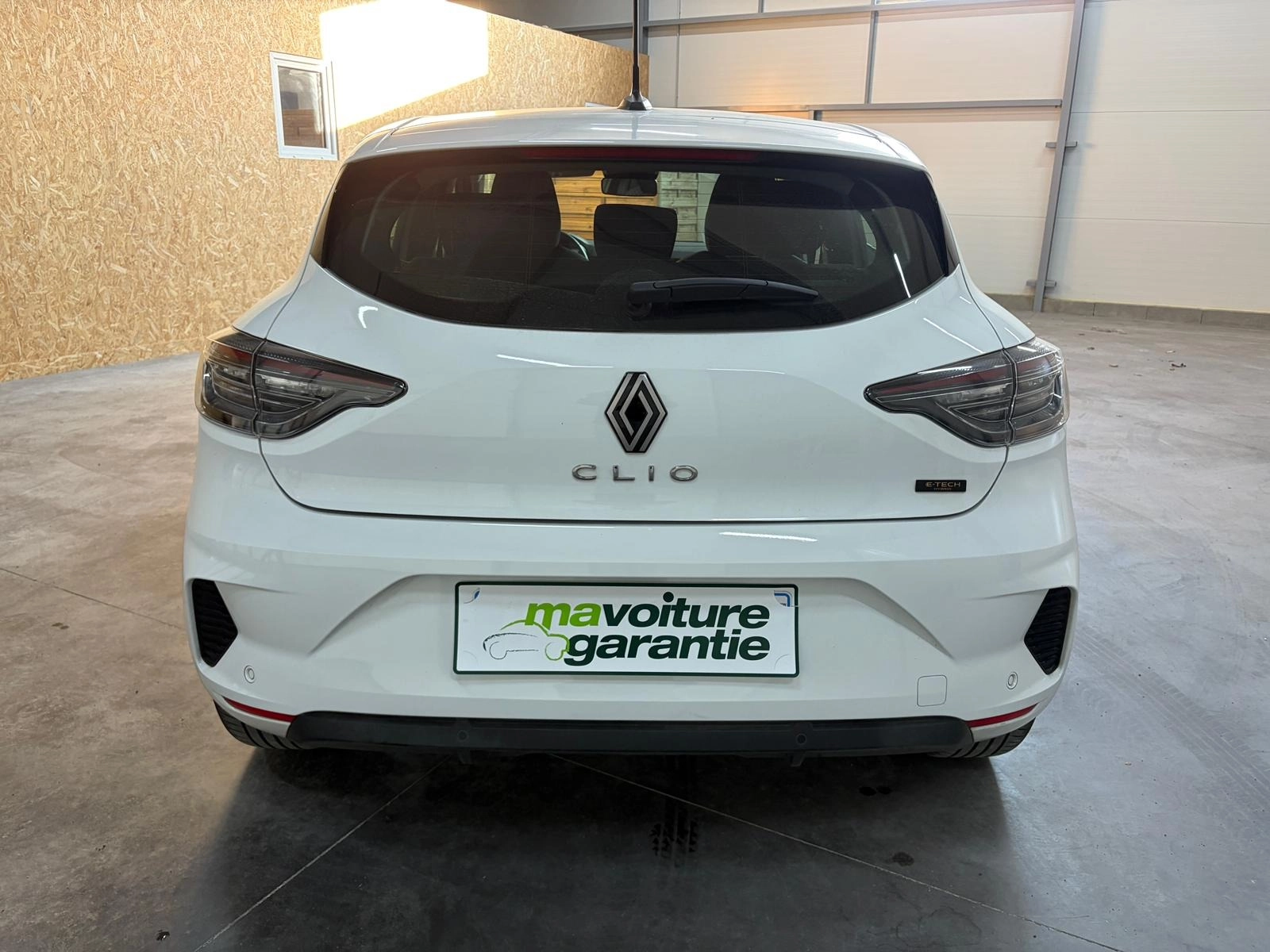 Renault Clio 1.6 E-TECH 145H 95 HYBRID FULL-HYBRID 1.2KWH EVOLUTION - Garantie 12 mois 1.6 E-TECH 145H 95 HYBRID FULL-HYBRID 1.2KWH EVOLUTION BVA — photo 4