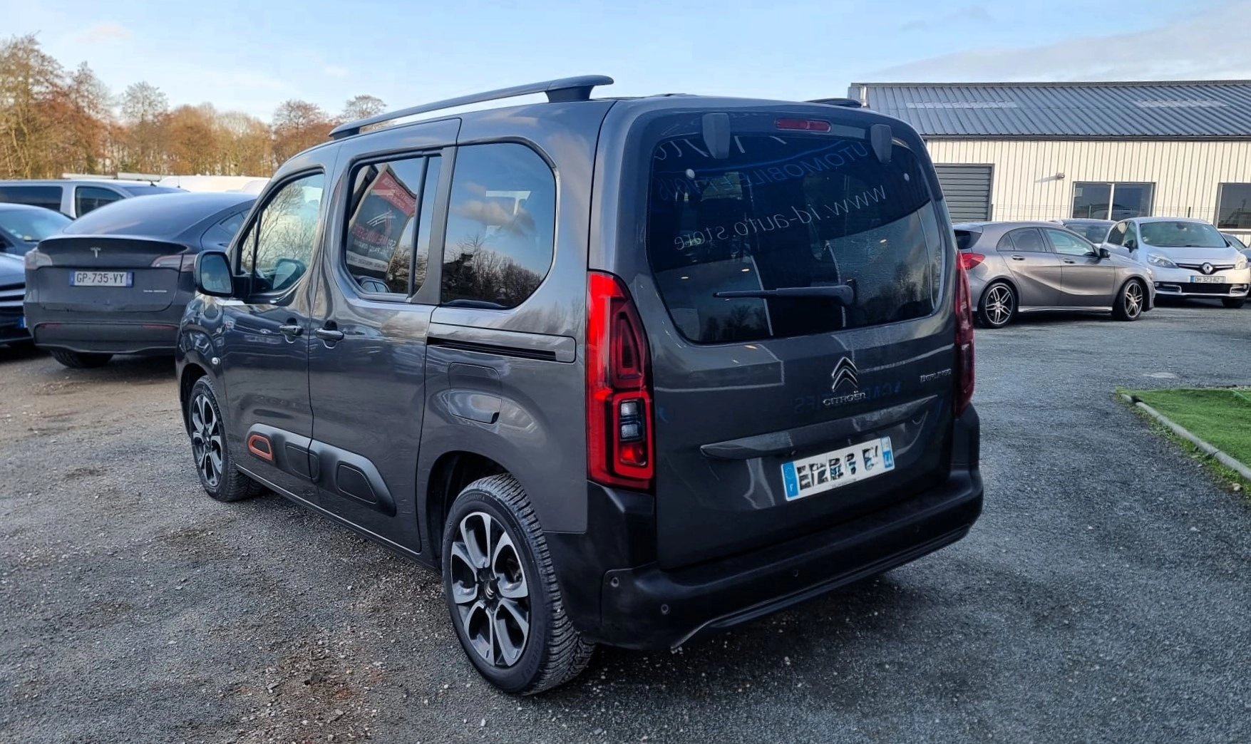 Citroen Berlingo 1.5 BLUEHDI  / Garantie 12 mois GENERATION-III COMBI 1.5 BLUEHDI 130 M L1 FEEL EAT BVA START-STOP — photo 4